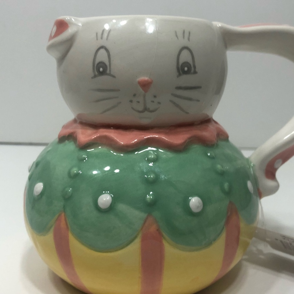 🌟🌟HP🌟🌟Cat Ceramic Mini Pitcher - Picture 5 of 10